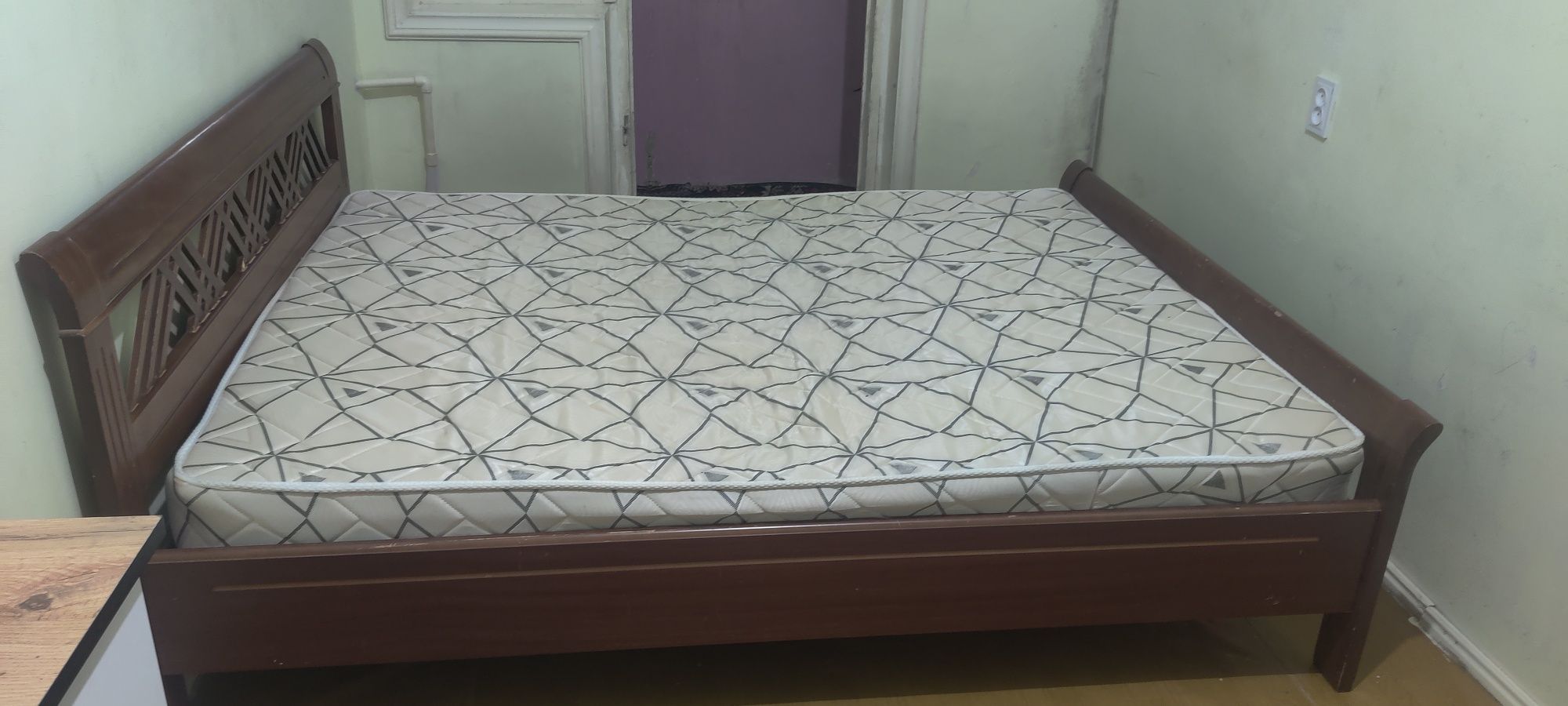 Продам кровать 1.5 шка. Шкаф купе с антресолью