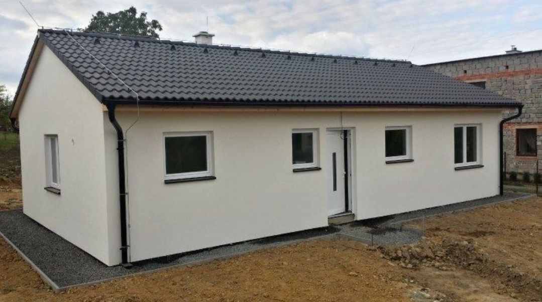 Vand case modulare cabane din structura metalica sa lemn