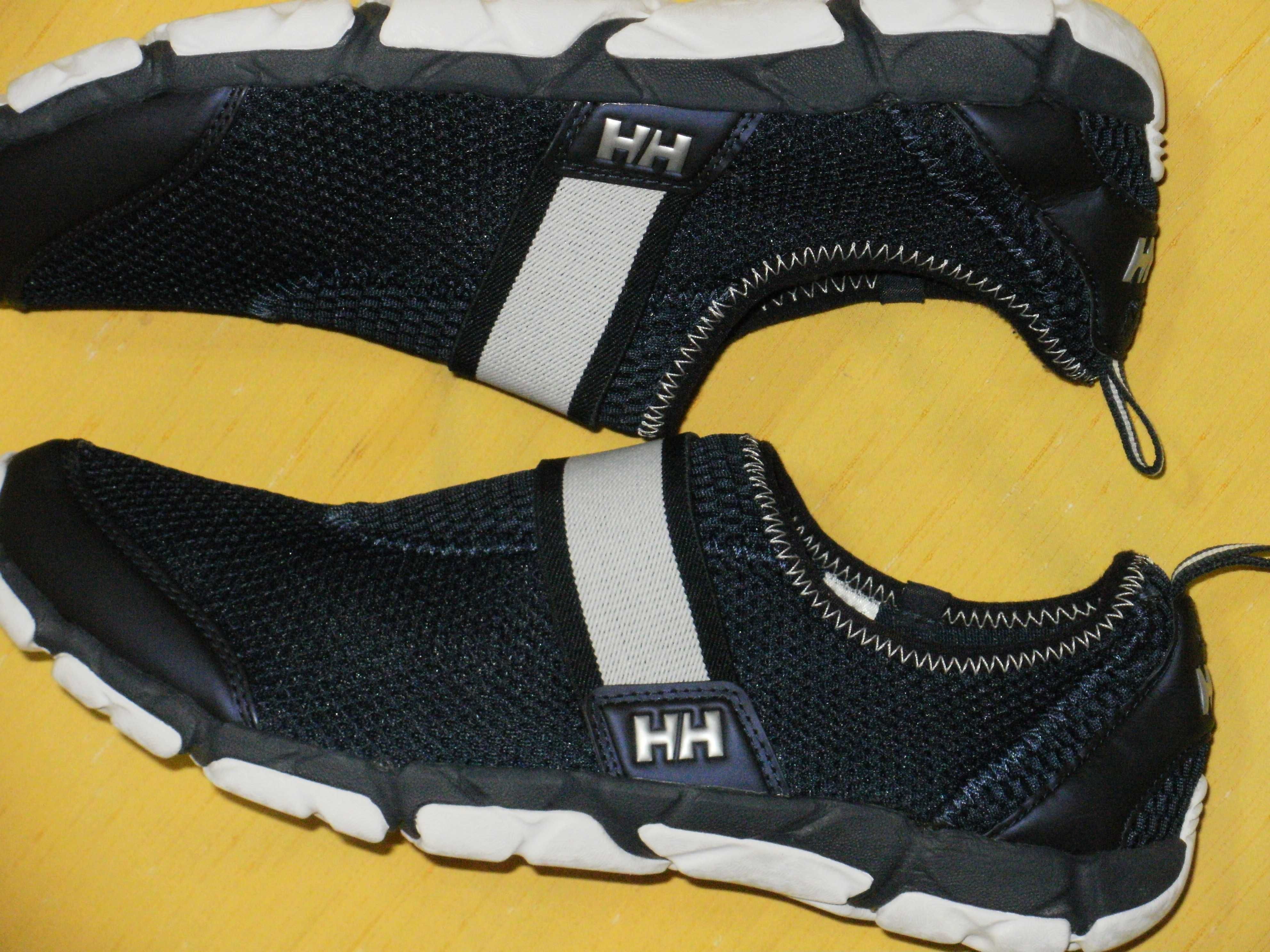 HELLY HANSEN страхотни летни мъжки кецки 43/44