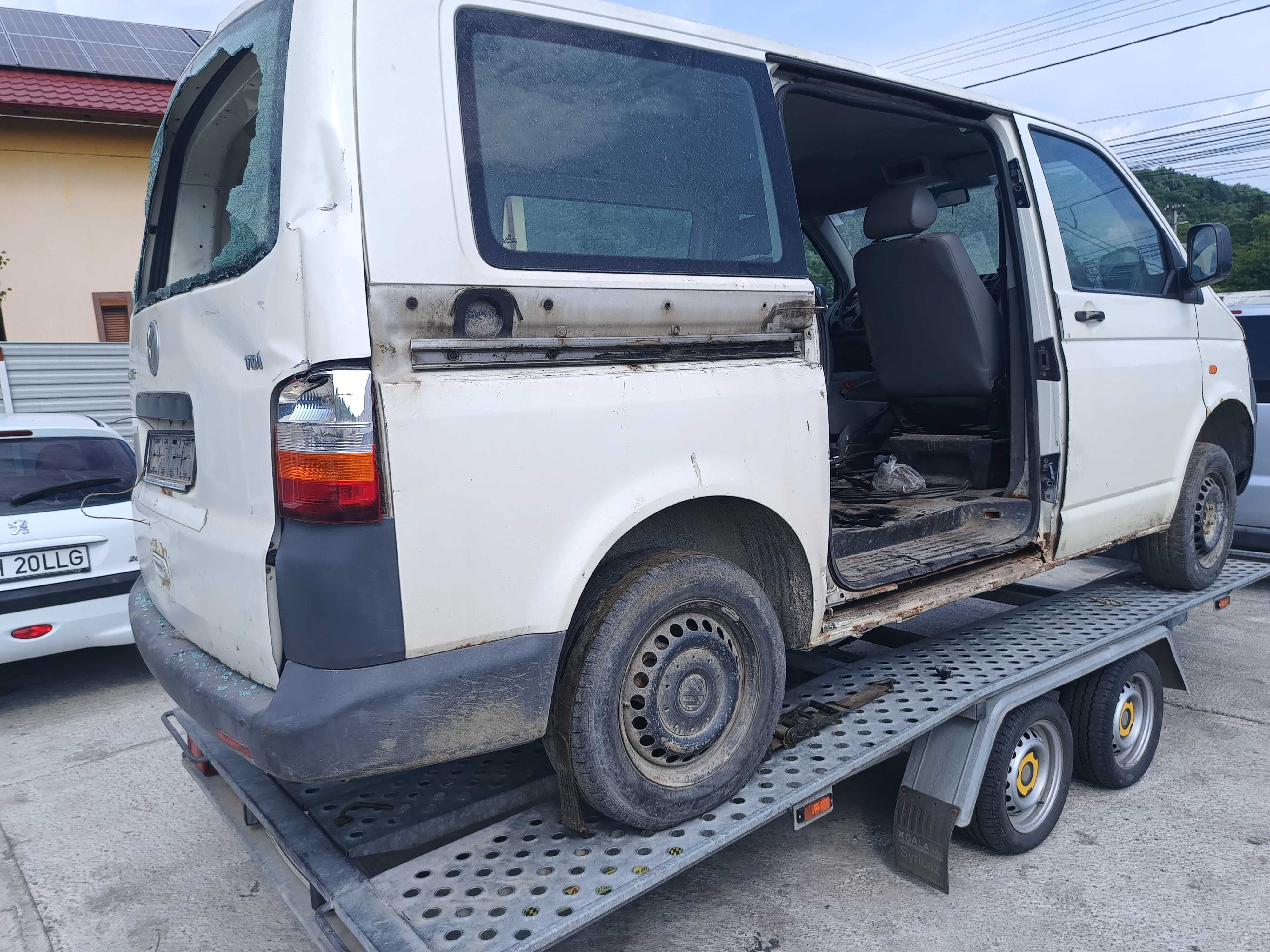 Aripa dreapta spate VW Transporter T5