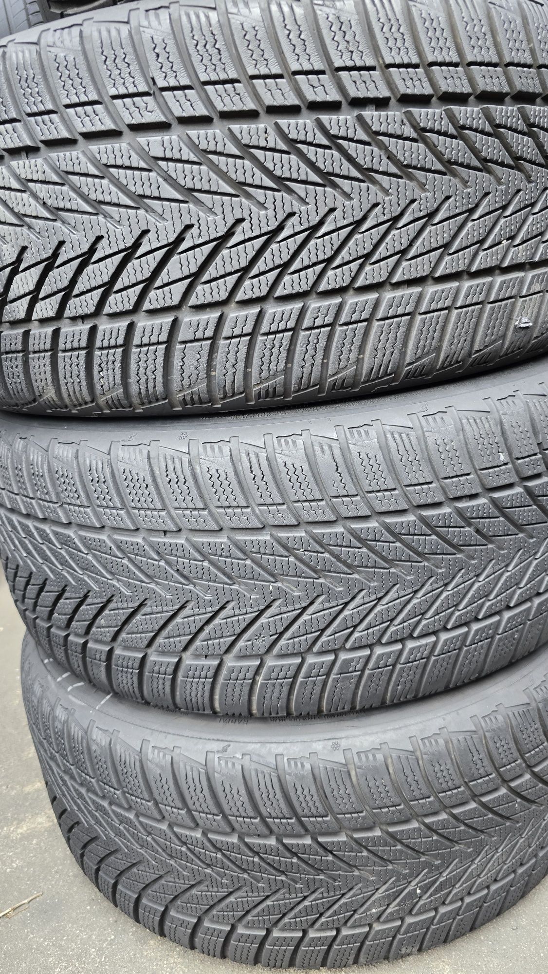 4 anvelope iarnă Goodyear 225/40/18 dot 2023