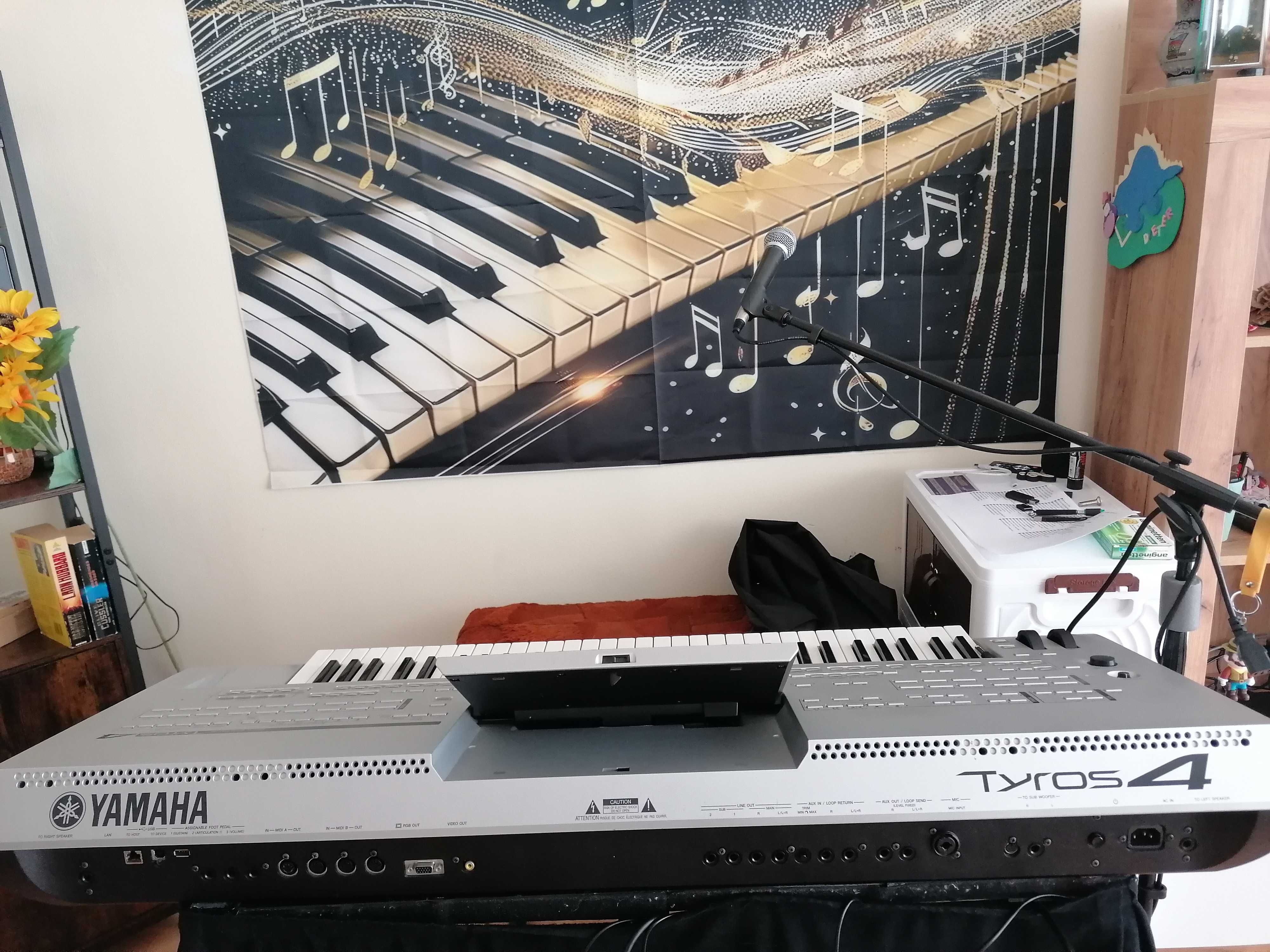 Verkaufe Yamaha Tyros 4 mit TRS-MS04