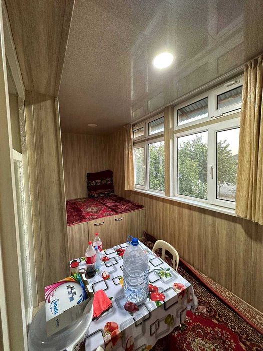 Srochno 2-etaj 2xonali uy sotiladi