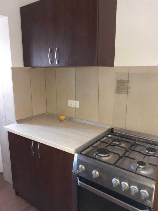 Central, dau in chirie garsoniera mobilata