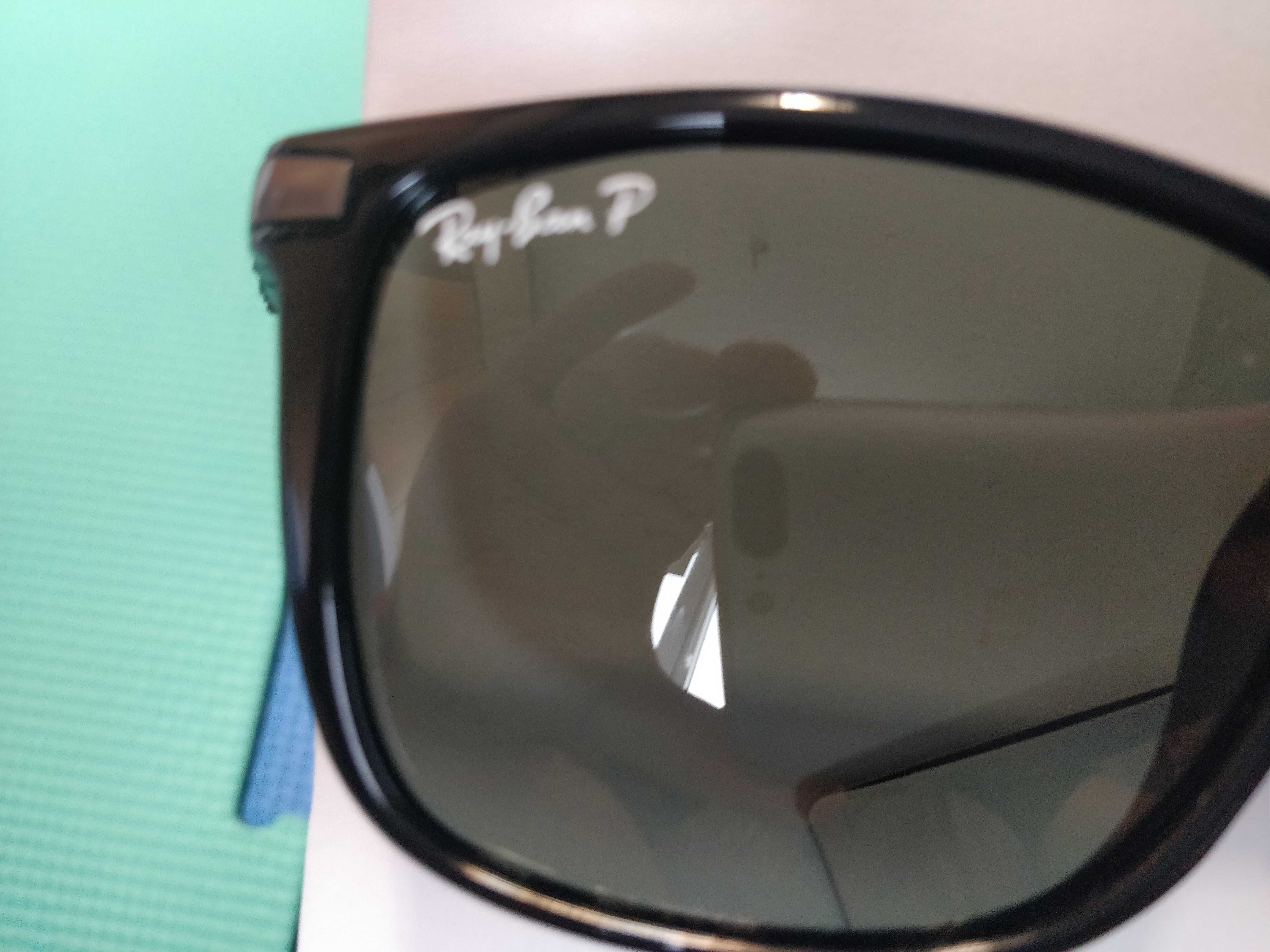 Ochelari de soare Ray Ban polarizati model Wayfarer