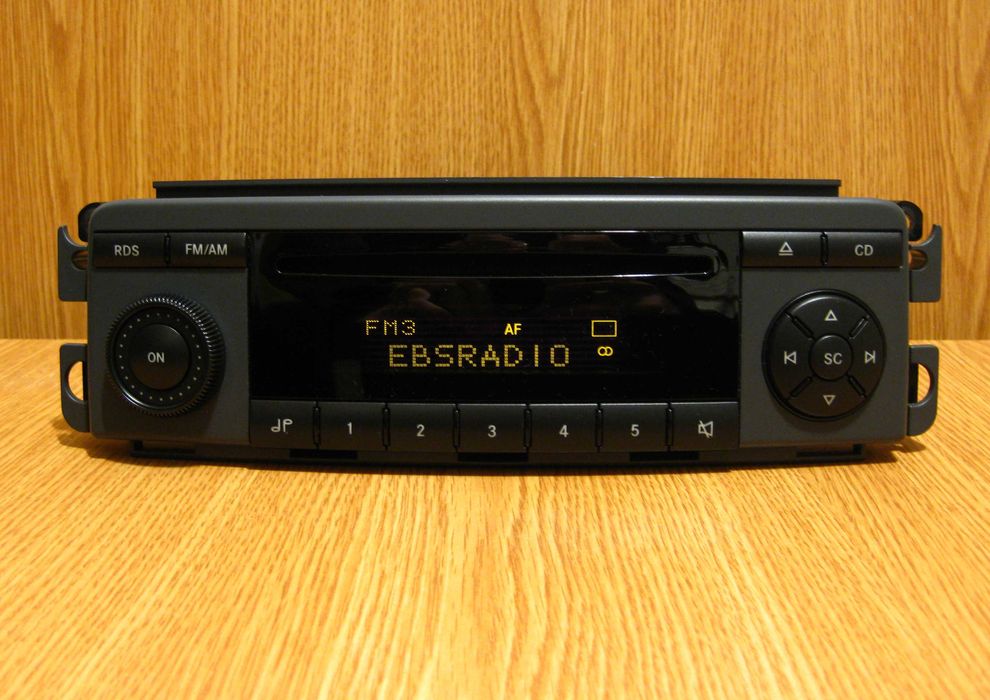 Radio CD casetofon Ford Nissan Mercedes Smart BMW Skoda