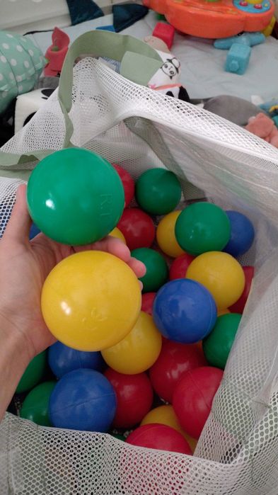 100 mingi plastic moale pt piscina sau tarc bebelusi noi