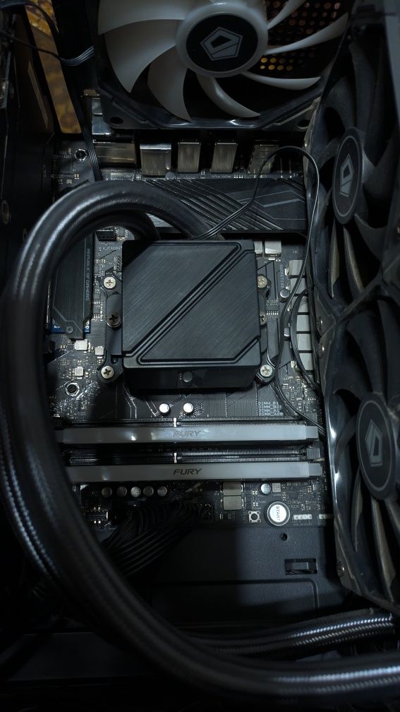 Asus X470 / Amd 2700x / Kingston Fury 16GB