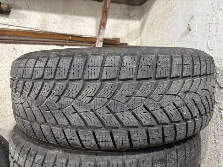 Зимни гуми 225 60 17 дот 22