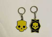 Helldivers 2 pachet 2 brelocuri cu logo