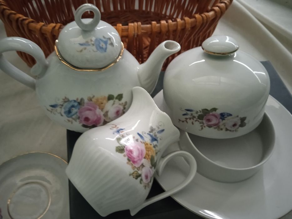 Набор фарфора Маслёнка фарфор Германия Kahla с цветами времён СССР иде