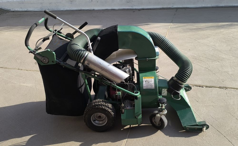 Моторен бензинов листосъбирач Billiy Goat