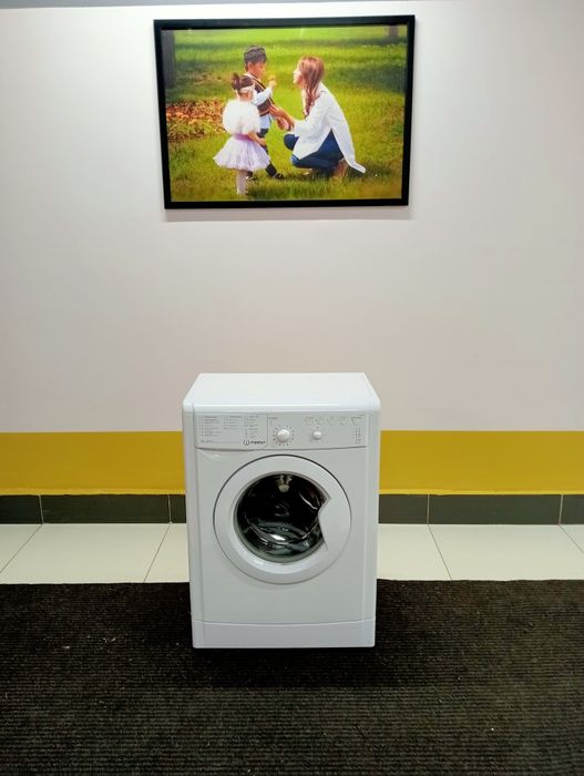 Продам стиральную машину  lndesit