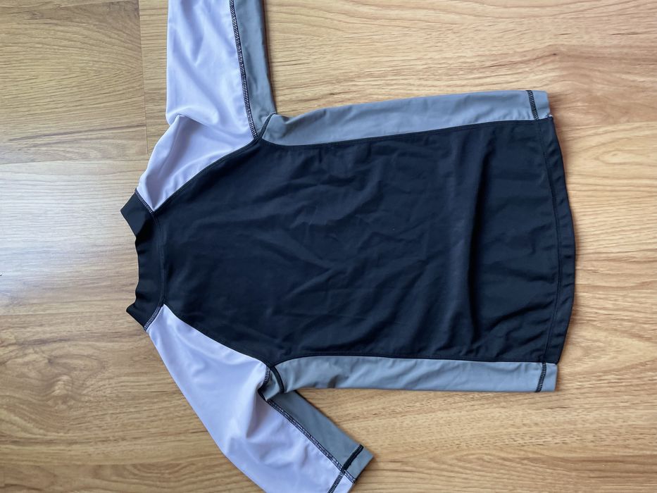 тениска с UV защита, 8-10г, за море, плаж, плуване