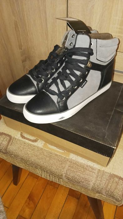 спортни боти umbro