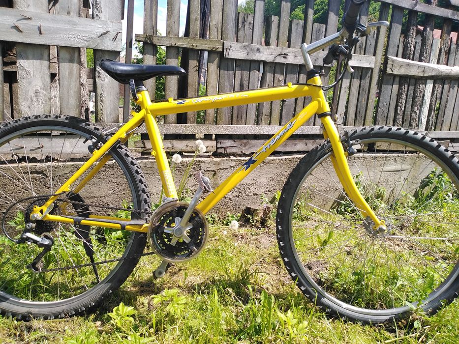 Vand bicicleta de strada