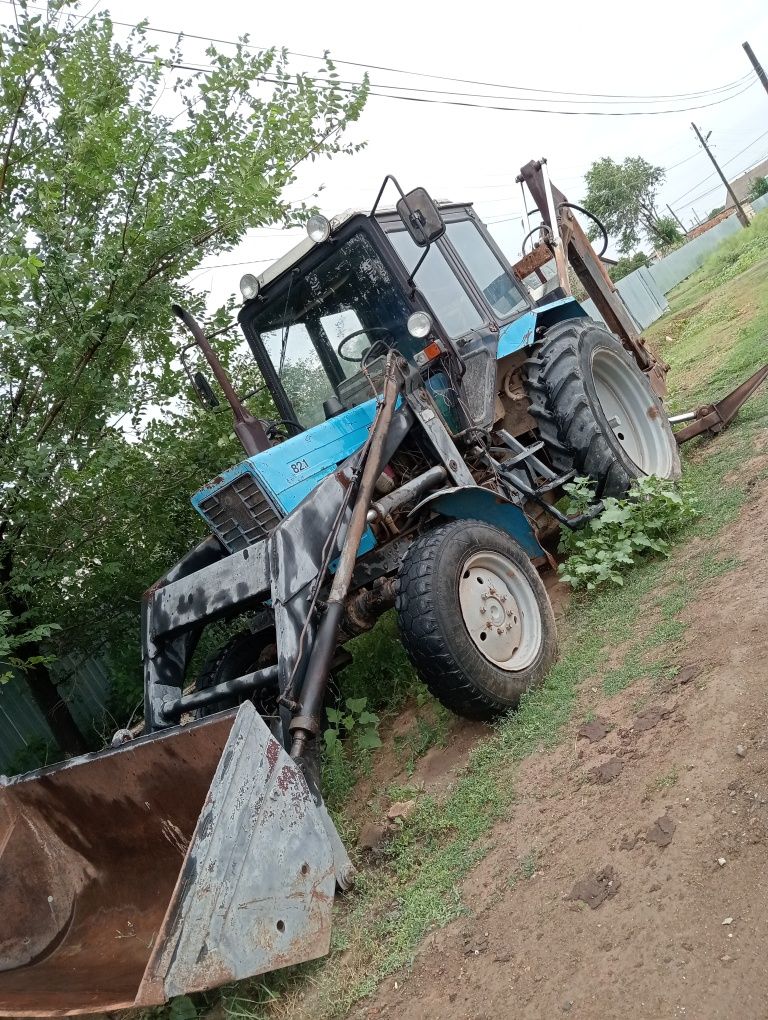 Продам,Можно обмен скот, лошадь итд.ссрочно экскаватор трактор 2000 го