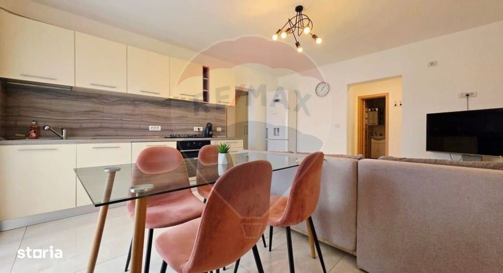 Apartament cu 3 camere si loc de parcare de inchiriat zona AFI