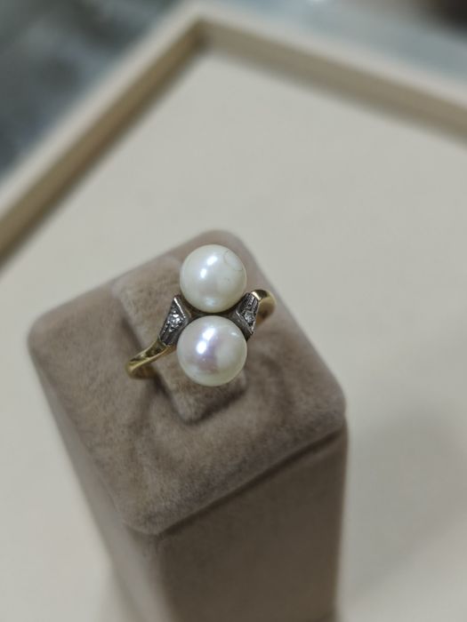 Inel vechi aur 14k 5.54gr cu perle și 2 diamante (r)