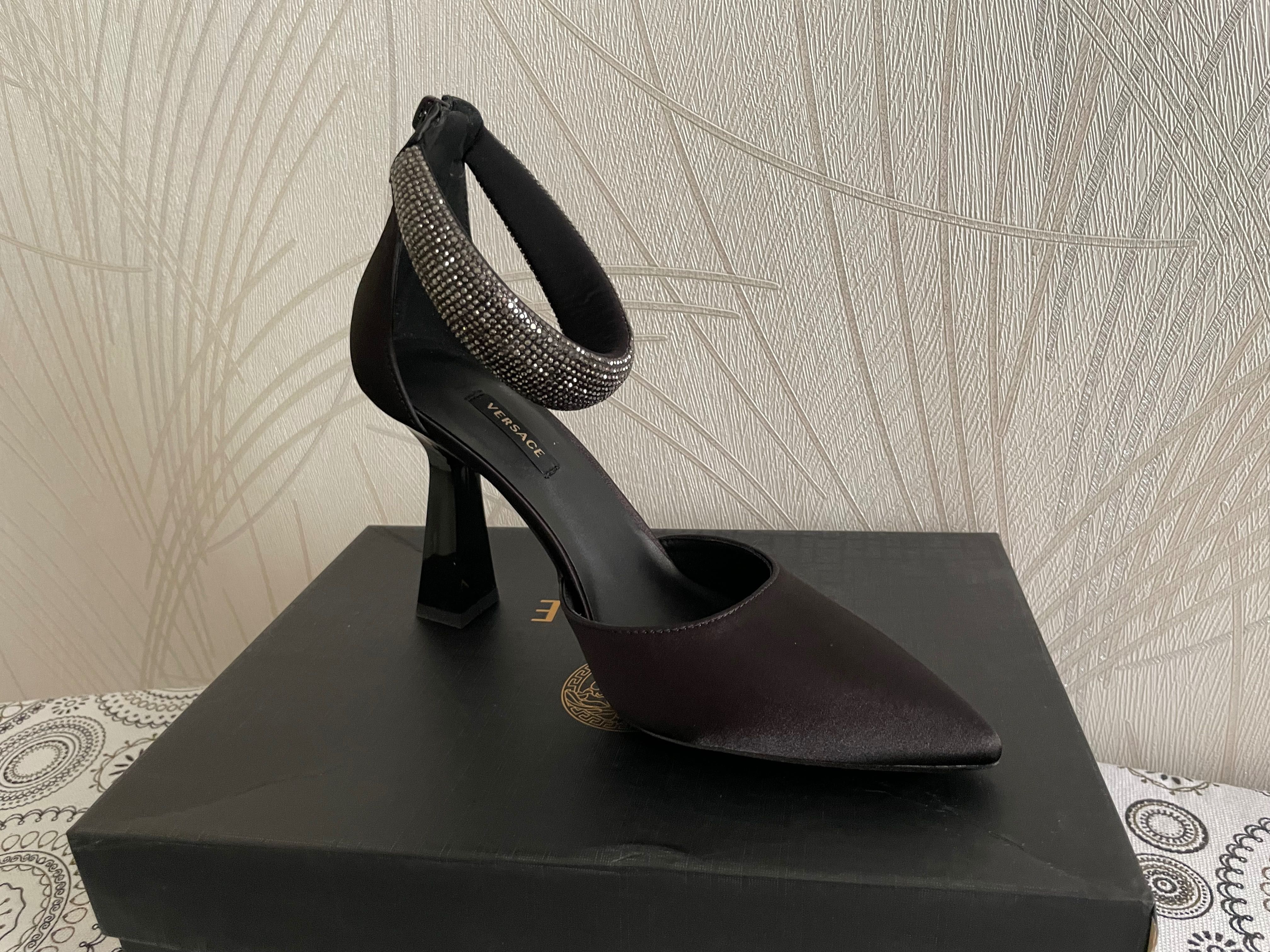 Новые туфли Versace оригинал