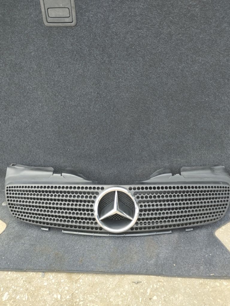 Предна решетка за Mercedes SLK , w170