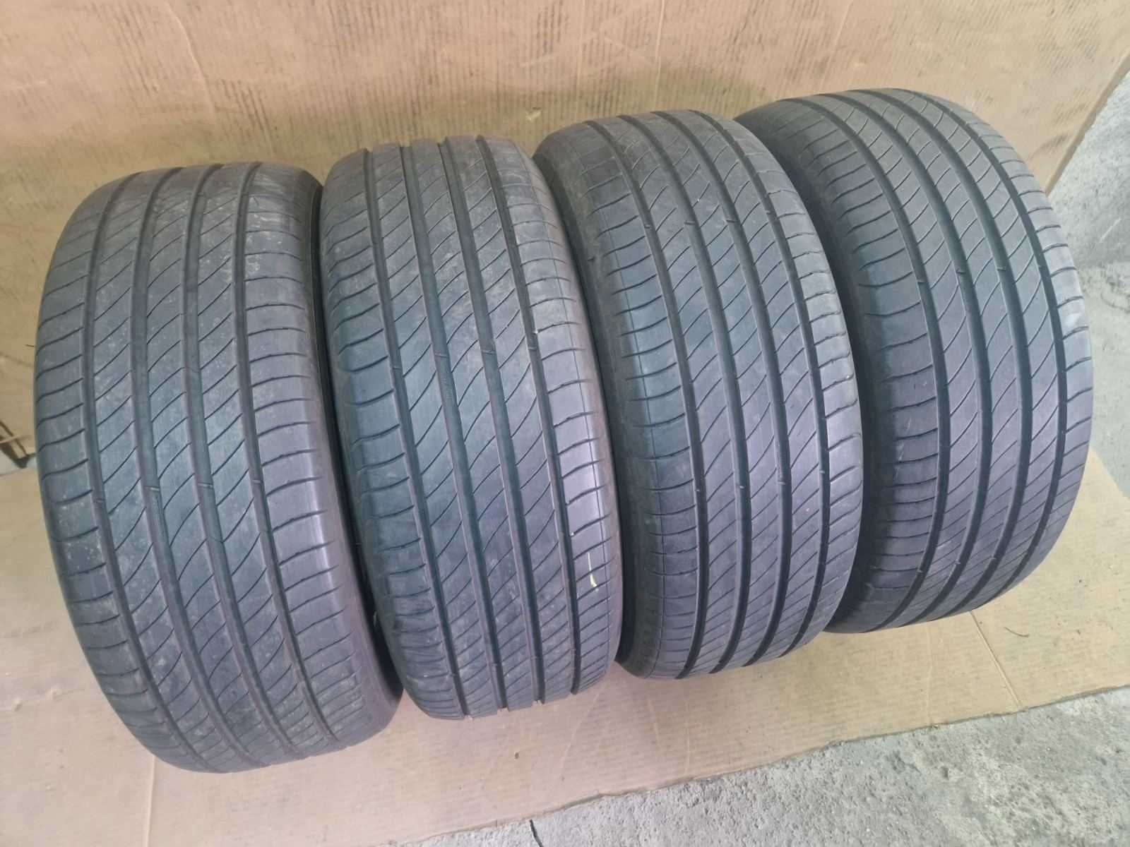 4 Michelin R17 205/50
летни гуми
DOT0120