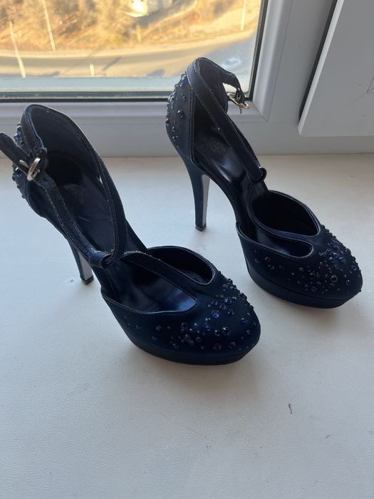 Продам туфли темно-синего и зеленого цвета