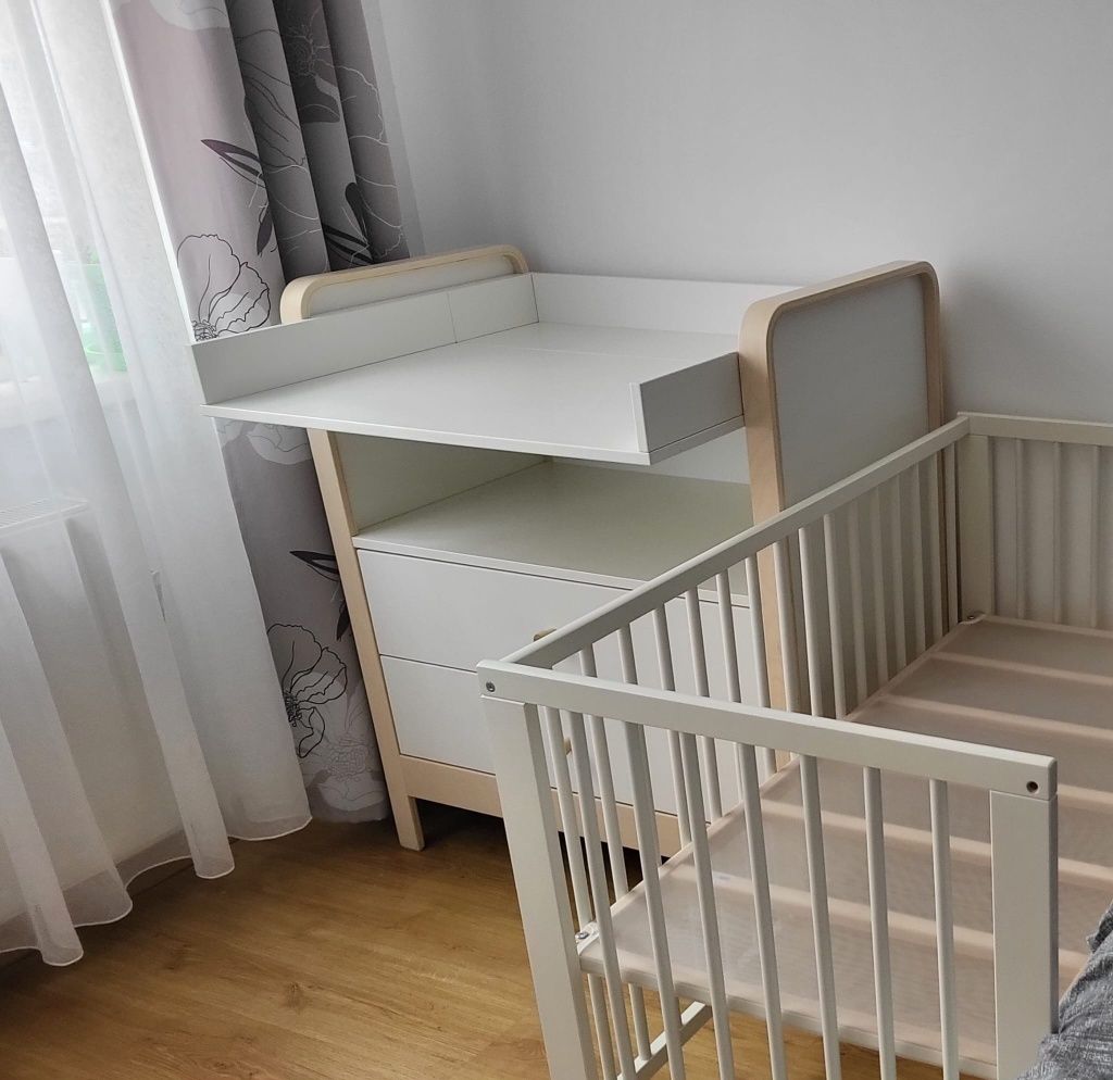 Masa infasat Ikea Alskvard