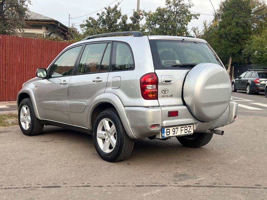Toyota Rav-4 2.0i 4x4 permanent An 2005 oferta