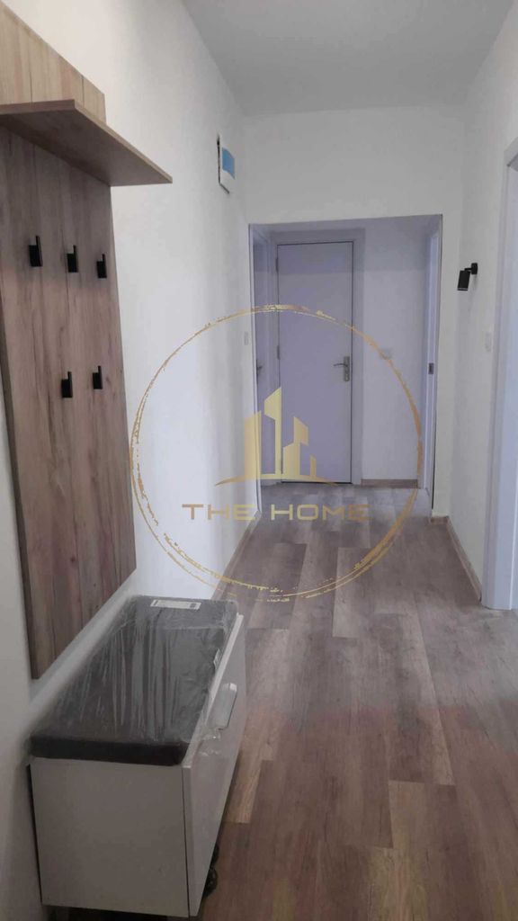 Дава се под наем Тристаен апартамент в Варна, Възраждане 4 - 90 кв.м за 450 € - Снимка #2