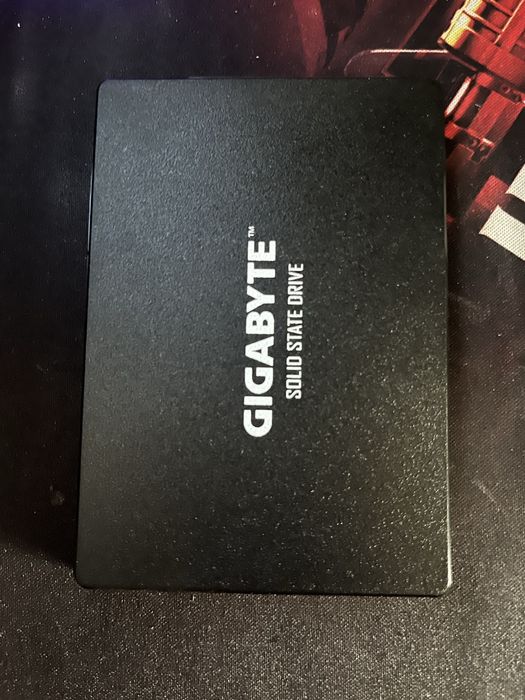 Ssd Gigabite 128 GB