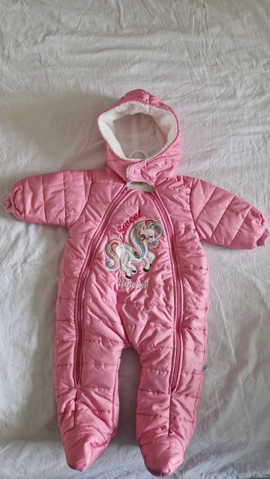 Зимен бебешки гащеризон 9-12 месеца.