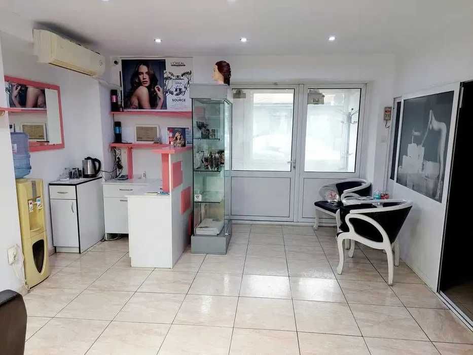Продава се Ателие в Бургас, Меден рудник - зона А - 65 кв.м за 71 €/кв.м - Снимка #1
