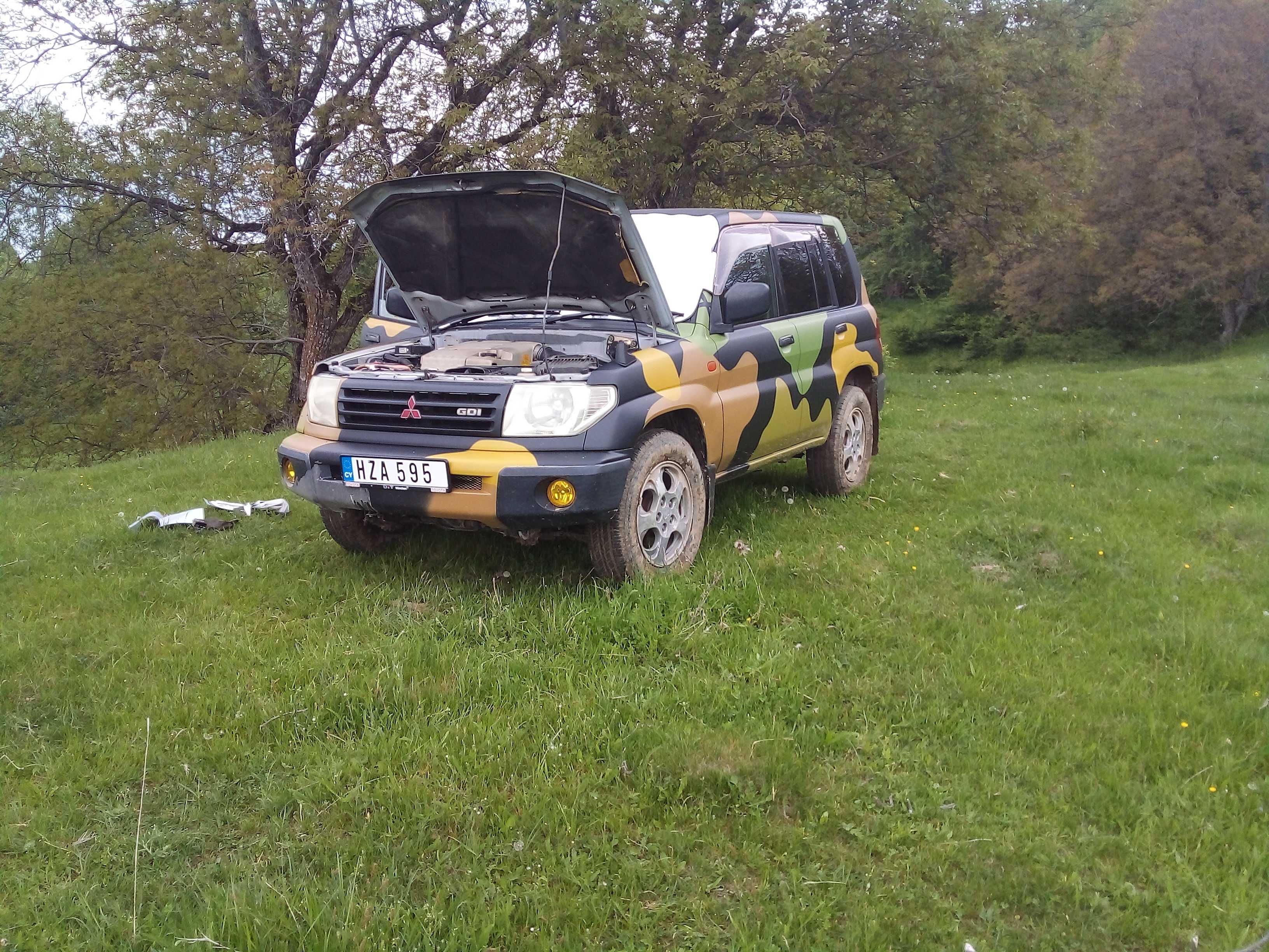 Vând Mitsubishi Pajero Pinin IO pentru dezmembrare