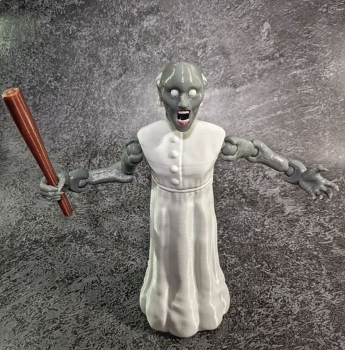 The Nun/Монахинята и Баба Грани/Granny фигурки