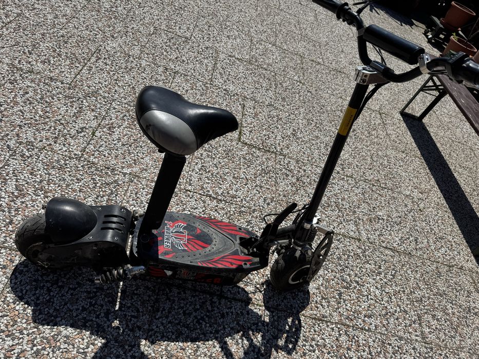 Vand trotineta electrica motr 350 w  tractiune cu lanț