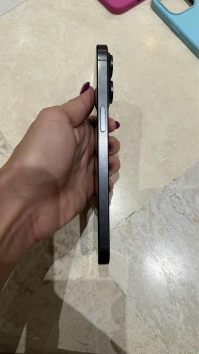 Iphone 15pro max 256gb с остатъчна гаранция