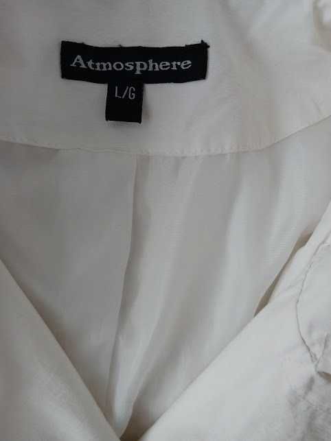 Бял шлифер ATMOSPHERE, размер L; 70% памук, 30% налон-9лв.
