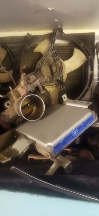 Продам автозапчасти на Ниссан максима а32