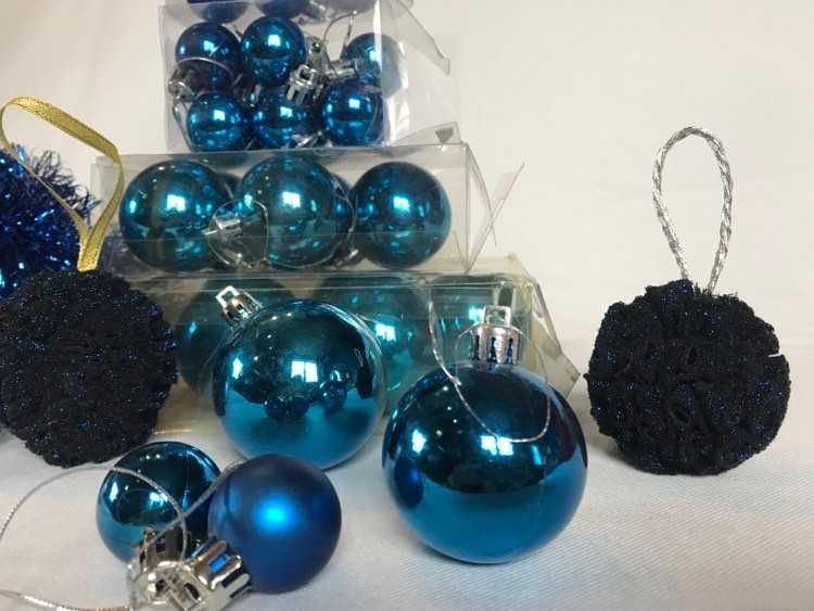 Украса за елха - два цвята