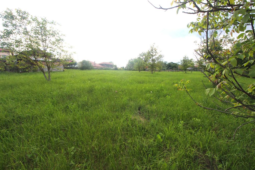 Продава се Парцел в с. Райновци, Област Габрово - 1000 кв.м за 16 €/кв.м - Снимка #3