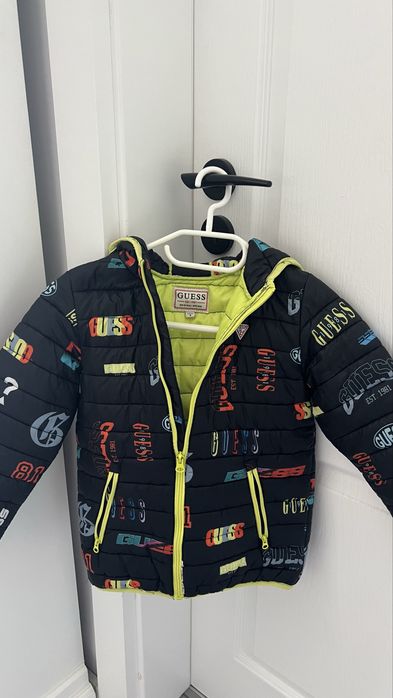 Унисекс детско преходно яке Guess