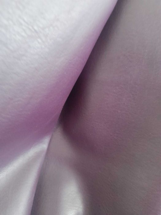 Кожа за тапициране