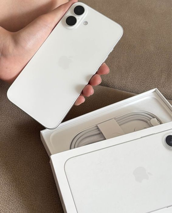 Iphone 16 plus 128Gb белый