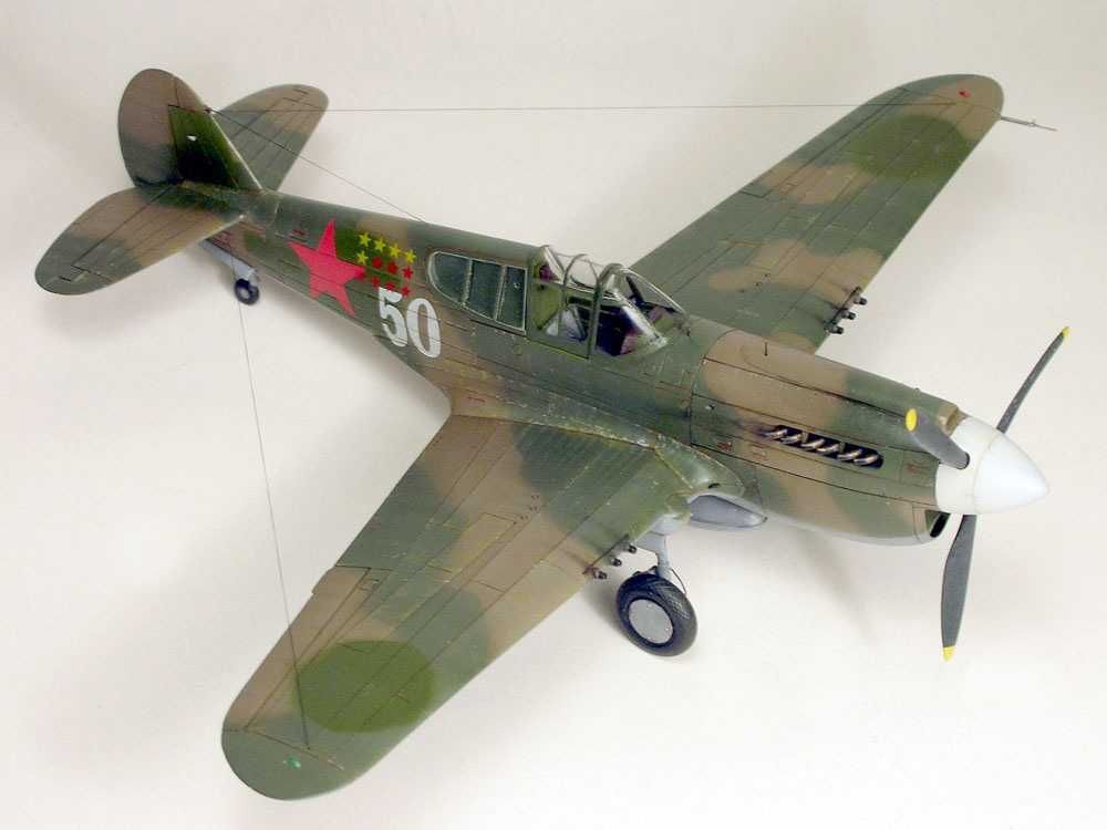 Сборная модель истребитель CURTISS P-40E KITTYHAWK  масштаб 1:72