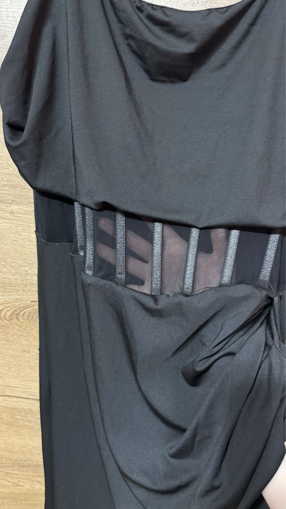 Rochie neagra de seara