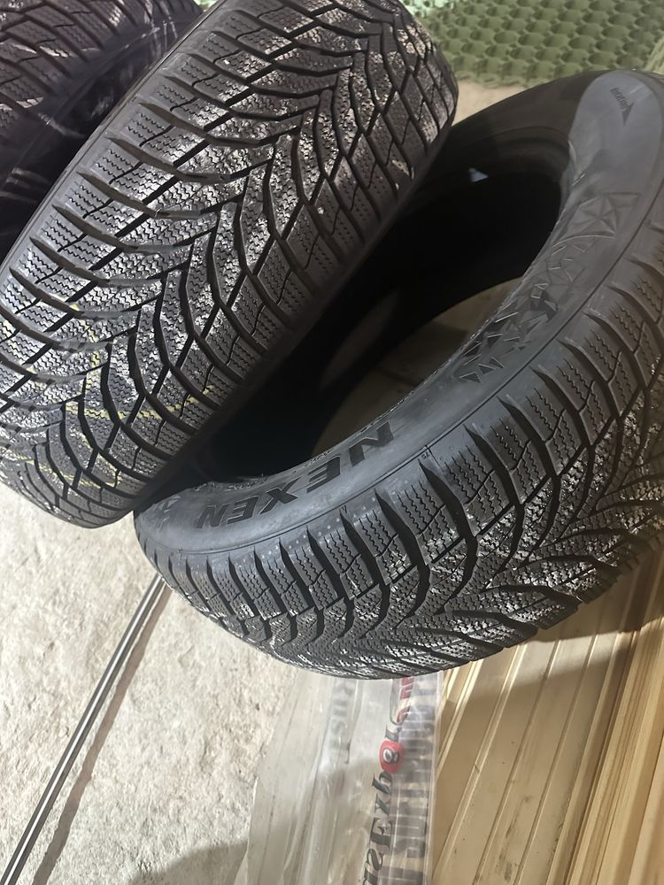 Зимни гуми Nexen 225/60//18