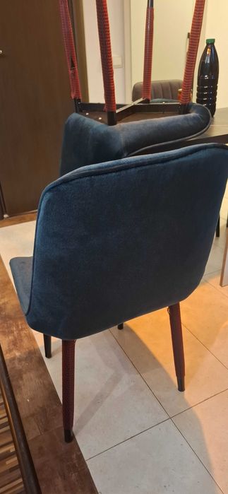 Продавам 3 бр. трапезни столове