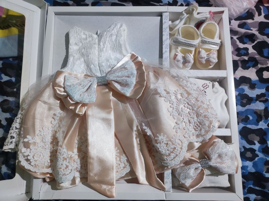 Платье на выписку