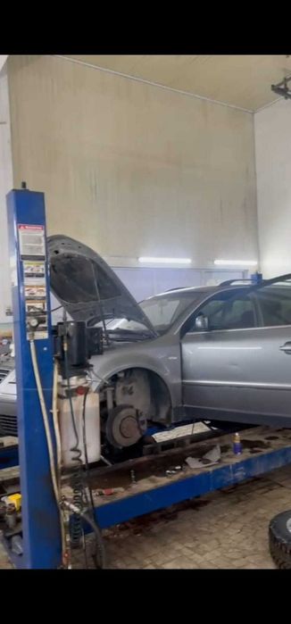 Подъемник автомобильный для СТО 4-х стоечный.